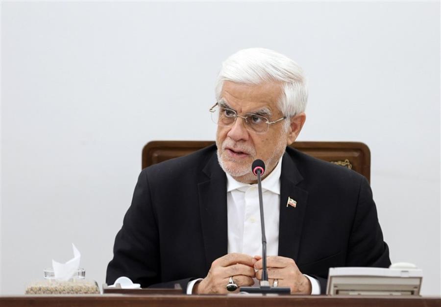 عارف: مسکن محرومان باید با سرعت بیشتری تأمین شود
